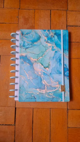 Caderno Inteligente Azul (Caderno de Discos) com estampa marmorizada