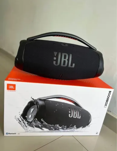 Vendo boombox 3 nova !