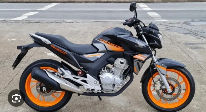 CB TWISTER baixo km VERSAO ABS cinza /grafite COM RODAS LARANJA