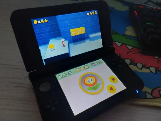 Nintendo 3DS XL Vermelho Desbloqueado - Funcionando Perfeitamente