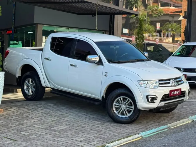 Mitsubishi L200 Triton HPE 3.5 CD V6 24V Flex Aut. 2017