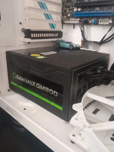 Fonte gamemax 800w semi modular