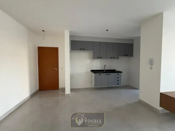 APARTAMENTO À VENDA NO JARDIM PLANALTO EM JAGUARIÚNA/SP COM 1 SUÍTE E ELEVADOR PRIVATIVO
