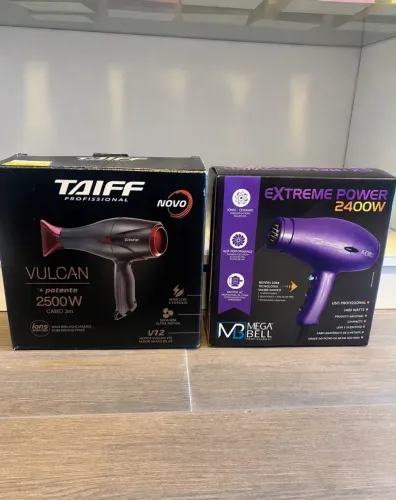 2 Secadores profissionais, 1 taiff 2500W e 1 megabell 2400W (2 pelo preço de 1)