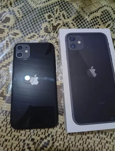 Vendo iphone 11,64 bb