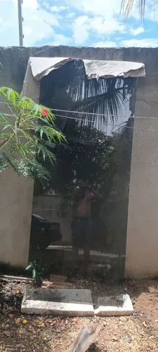 ?Porta de Vidro Temperado Fumê (Folha Única) - Design Moderno