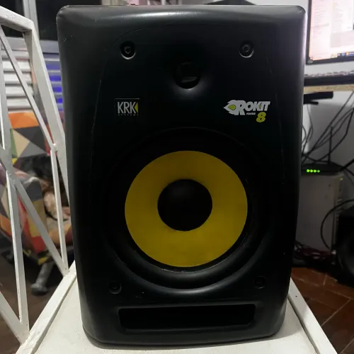 Monitor de estúdio ativos Krk Classic 8 G3