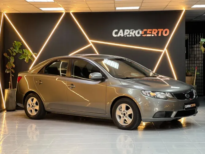 Kia Motors Cerato 1.6 16V Mec. 2011