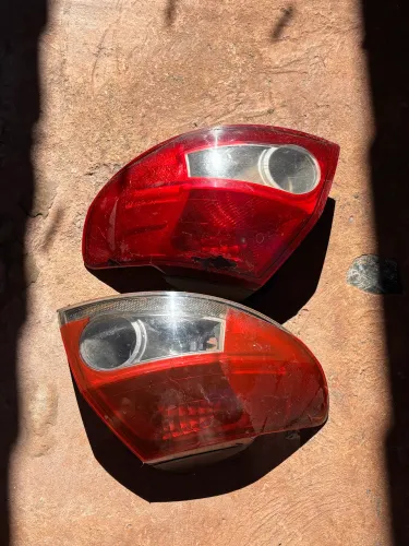 Par de Faróis + Lanternas Ford Ka aceito qualquer proposta, leia abaixo