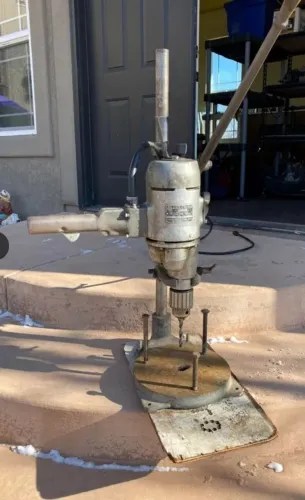 Vendo Furadeira de bancada Americana Vintage 220V