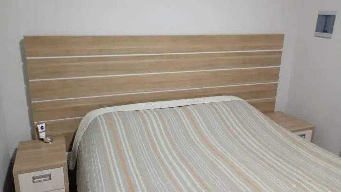 Cabeceira com gaveteiros