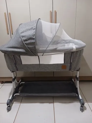 Berço portátil semi novo