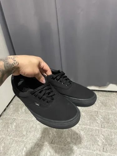 Vans ALL BLACK 41