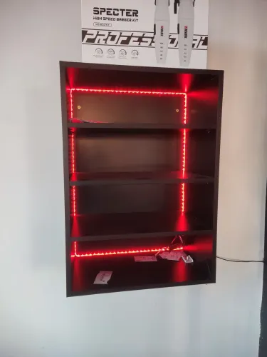 Nichos de led e aparador