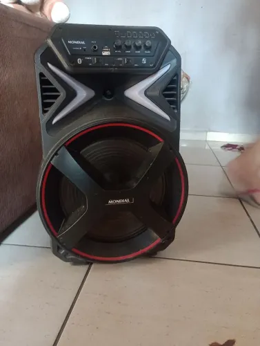 Caixa de Som Mondial Seminova - R$ 250