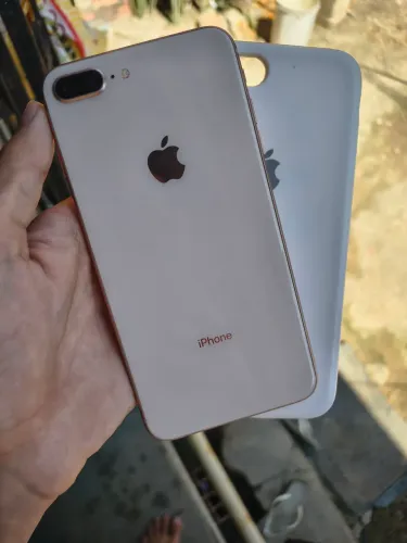 iPhone 8 Plus