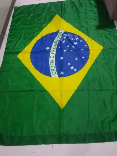 Camisa do Brasil de adulto bandeira do Brasil medidas 1.38 ×1.15 combo