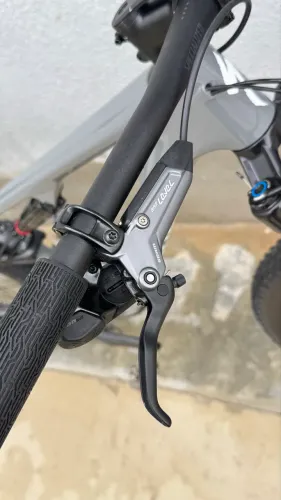 Kit Freios Sram Level Brz 4 Pistões Discos 180/160mm