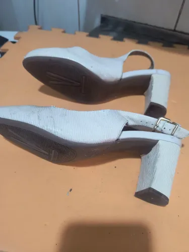 Sapato feminino bom estado