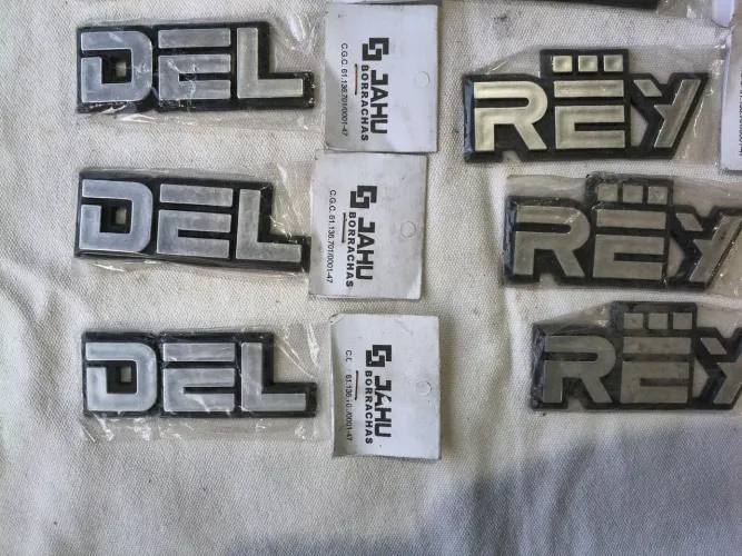 emblema Ford Del Rey novo sem uso. Valor R$ 15,00