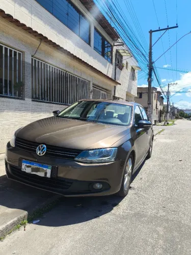 Volkswagen Jetta Comfortline 2.0 T.flex 8V 4P Tipt. 2014