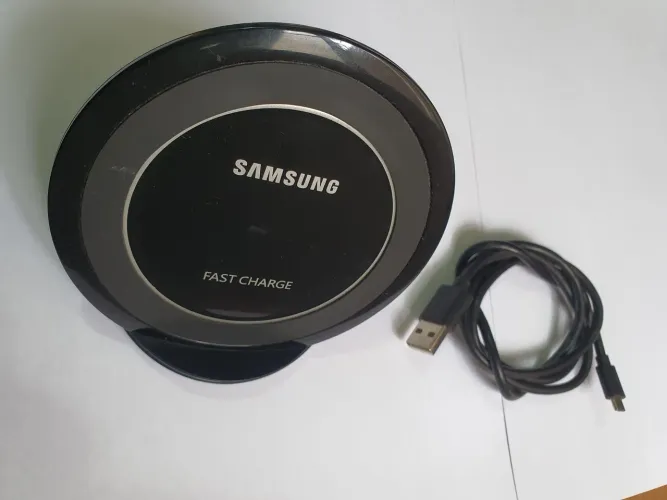 Carregador Sem Fio por Indução Original Samsung Fast Charge Qi (Modelo EP-NG930)