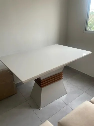 Vendo mesa de jantar