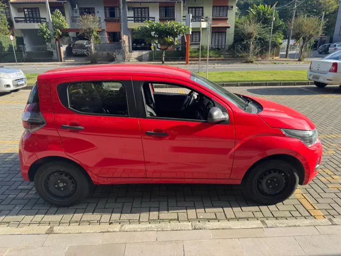 Fiat Mobi Like 1.0 Fire Flex 5P. 2020