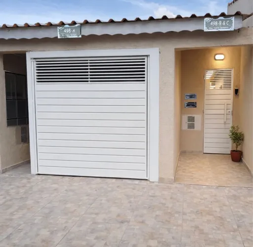 3 casas/kitnets completamente mobiliadas