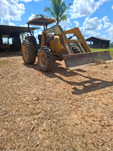 Trator Valtra 750