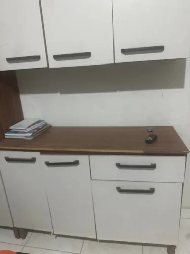 Vendo este armário 