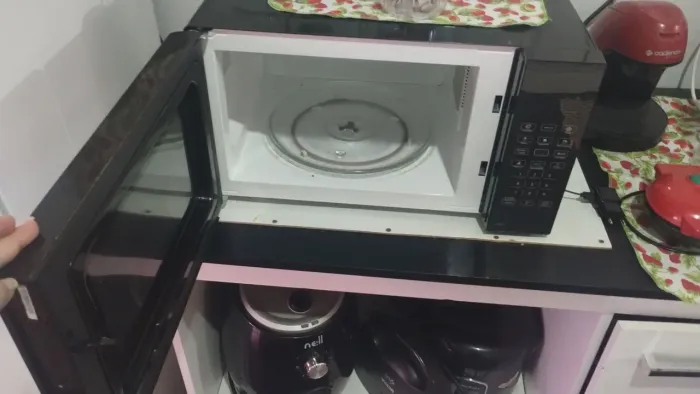 Microondas Philco 40L espelhado