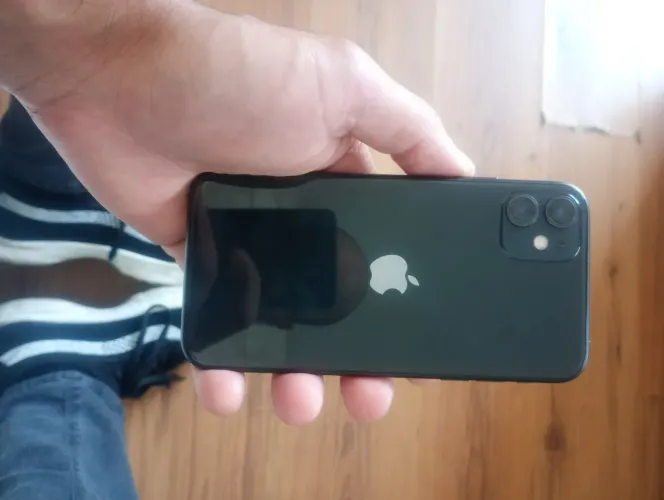 iPhone 11 com defeito