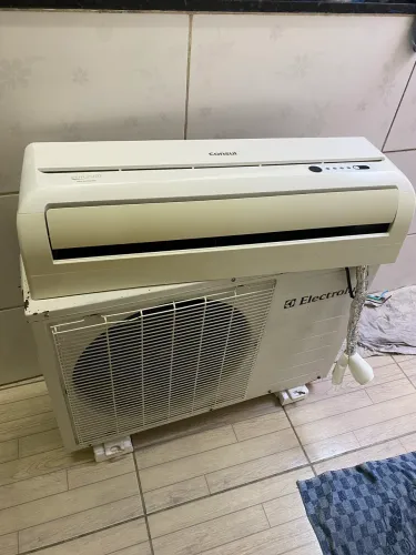Vendo Ar Condicionado 12000 Btus com Instalação inclusa