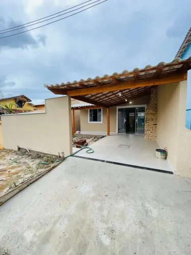 Casa para venda tem 90 metros quadrados com 2 quartos em Verão Vermelho (Tamoios) - Cabo F