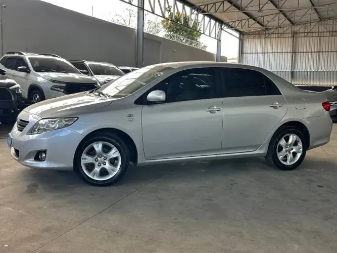 Toyota Corolla GLI 1.8 Flex 16V Aut. 2011