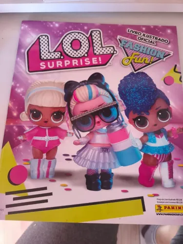 álbum de figurinhas LOL surprise original Panini.
