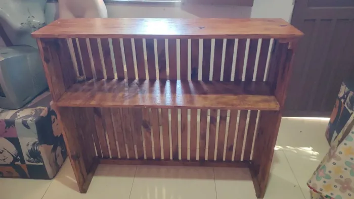 Balcão de madeira