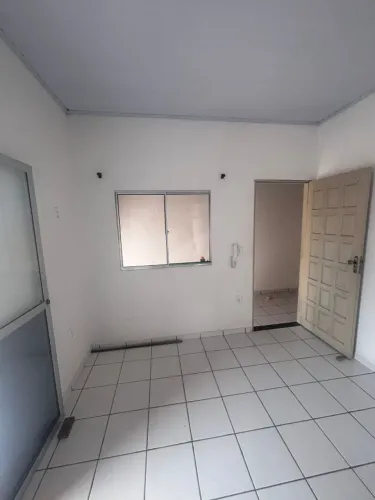 Alugo apartamento em Mucuri, 2 quartos