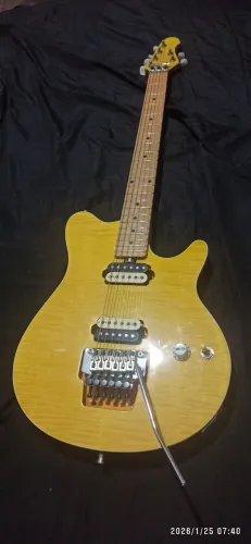 Musicman Sterling ax40 luthier
