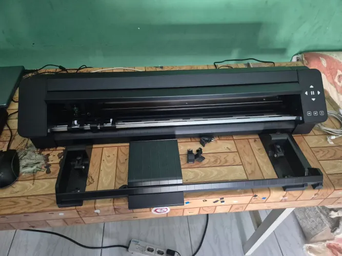 silhouette cameo pro mk-ii com 60cm de área de corte