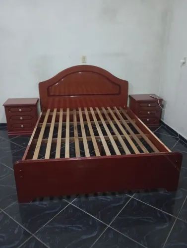 Cama Casal Seminova