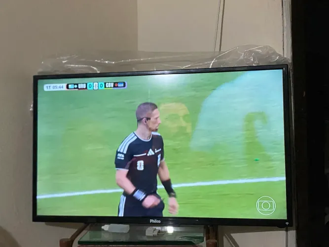TV PHILCO 39 POLEGADAS COM WI-FI SMART