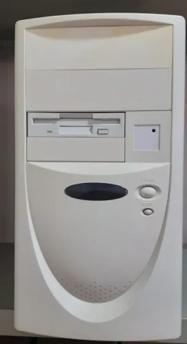 Computador Antigo Pentium 166 MMX Coleção Indústria Slot ISA