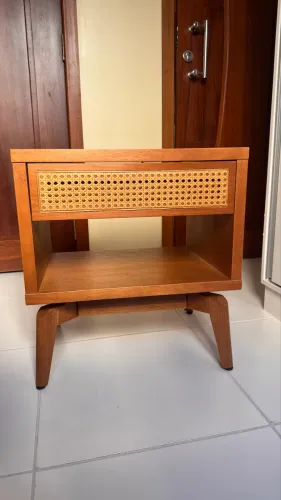 Mesa de Cabeceira Madeira design palhinha ares