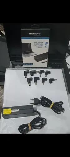 FONTE UNVERSAL AUTOMATICA PARA NOTEBOOK 08 PINOS 90 WATTS  marca BESTBATTERY
