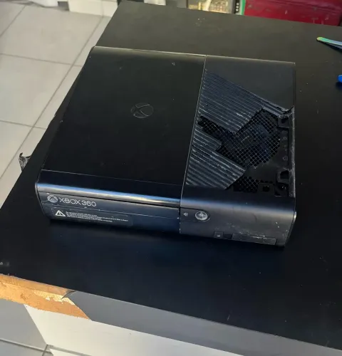 XBOX 360 (leia a descrição)