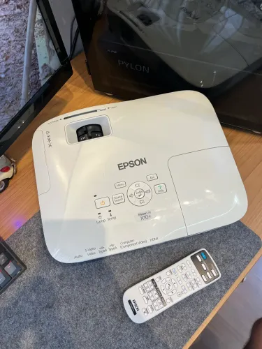 Projetor Epson Powerlite X10+ XGA HD, 2600 Lumens