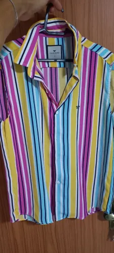 Camisetas de botão