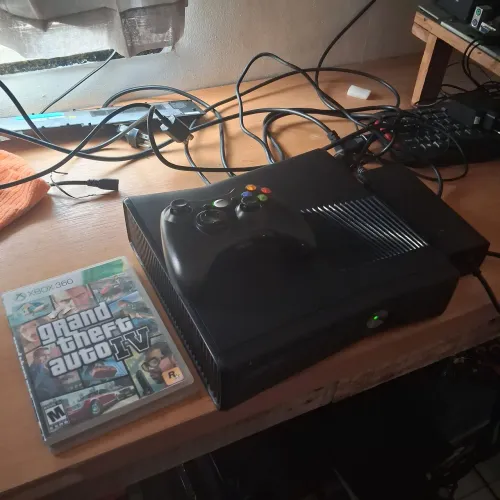 Xbox360 desbloqueado rgh3 e lt 13 jogos no hd + controle e fonte ENVIO PARA TODO BRASIL